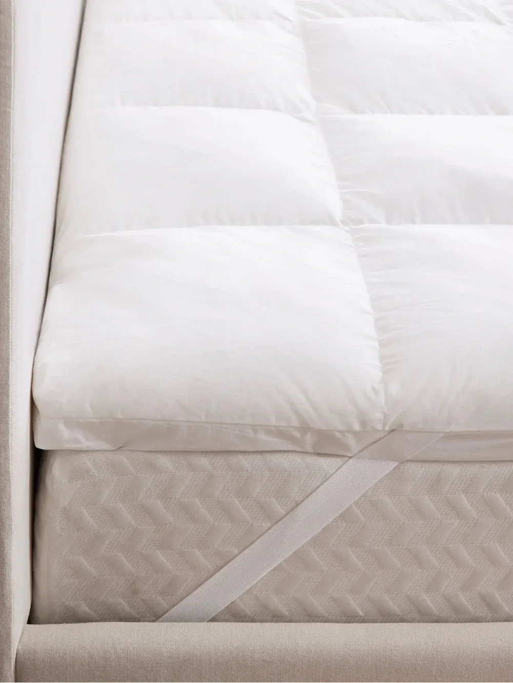 Quince Premium Down Alternative Mattress Topper King